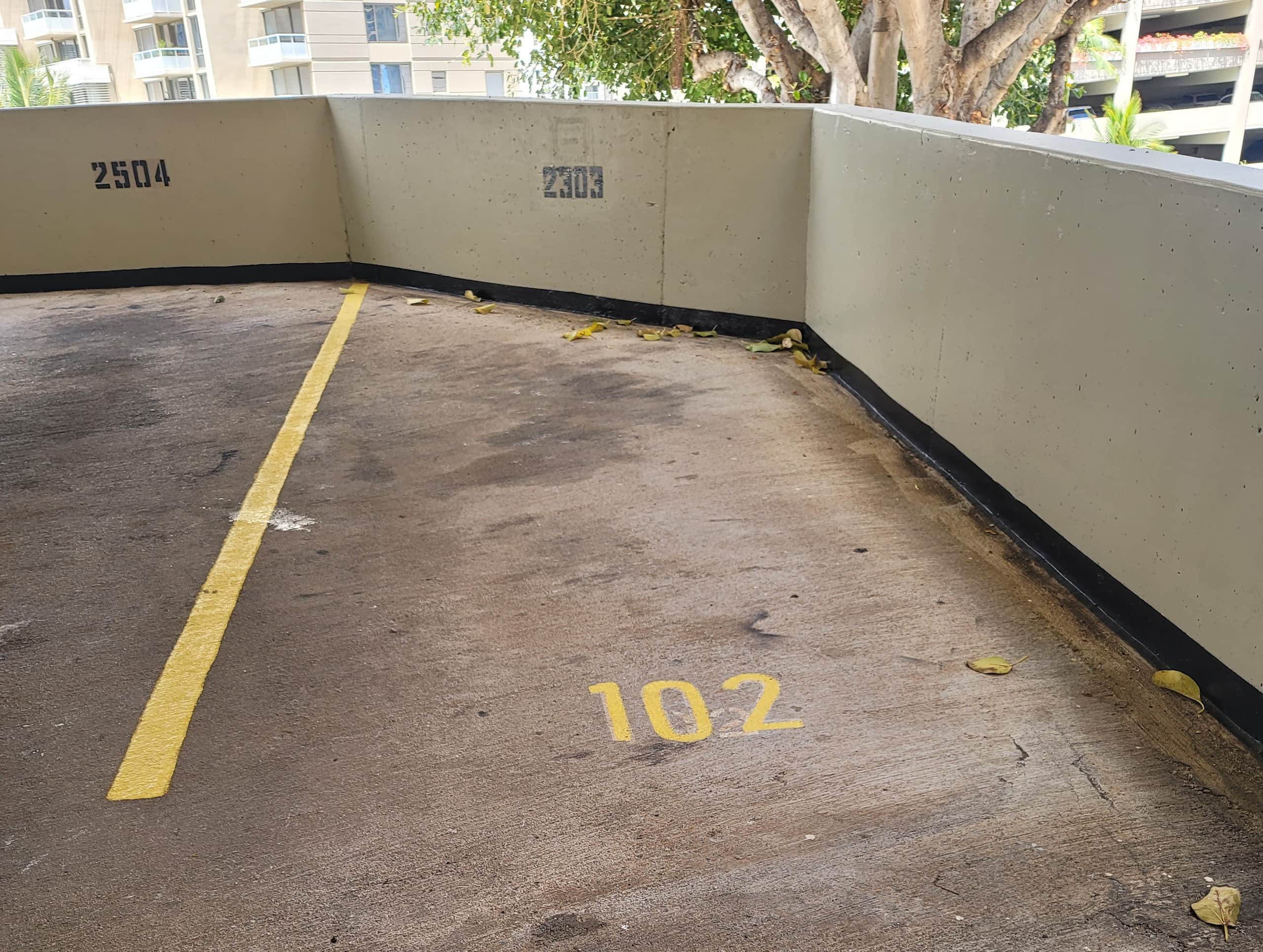 Condo in Honolulu · ★4.85 · Studio · 2 beds · 1 private bath - Image 10