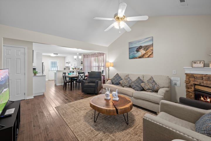 Cute Cottage, 2 Minutes To Pf Strip!! Ev Charger, Location! Safe And Quiet - Pigeon Forge, TN
