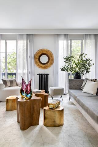 Luxury and Design in front of Parque del Retiro gallery image 2