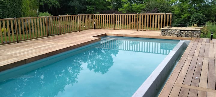 Grande Maison En Pierre Entre Forêt Et Champs - Frankreich