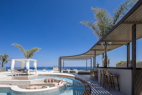 Villa Belle, Where Sea Views Meet Sunset Magic