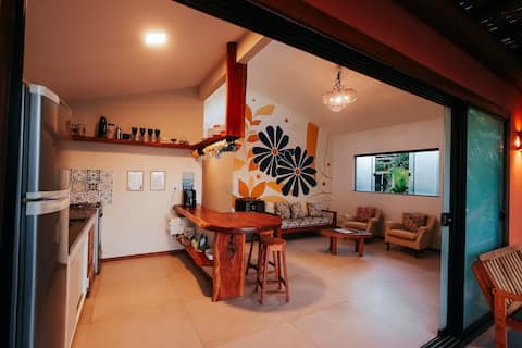 Top performing Airbnb: Edu's Guest Houses / Jaqueira-7 in Uruçuca