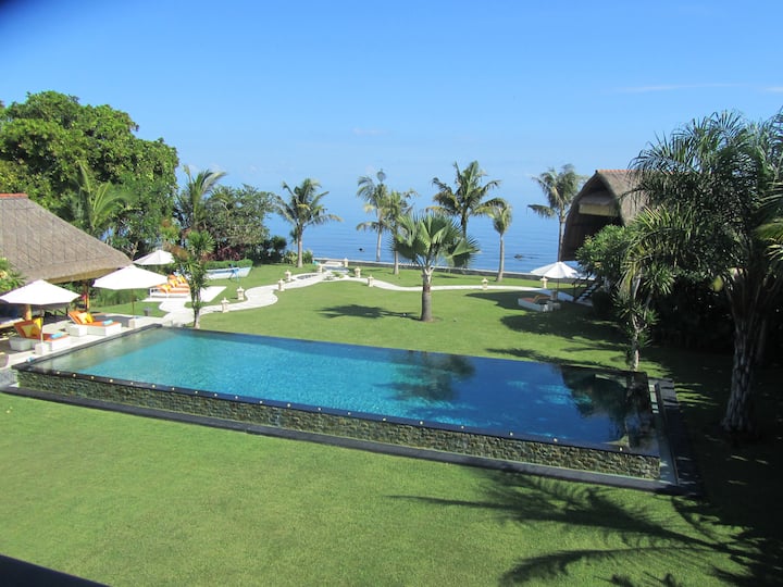 Wake up to the Sea of Bali: Beachfront luxury plus