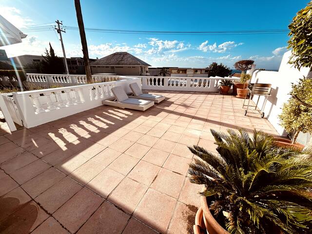 2 Bedroom-Sea Point Home with pool on Ocean View gallery image 2