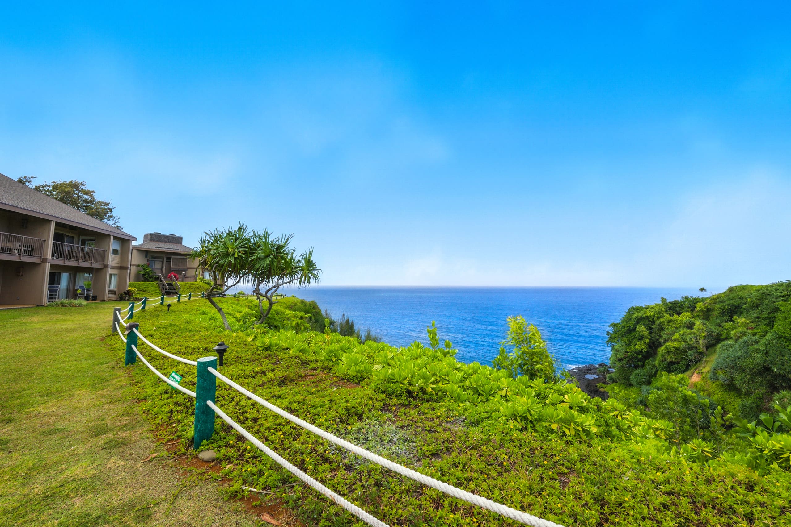 Private Getaway w/ Oceanfront Views Near Hanalei! - Photo 35