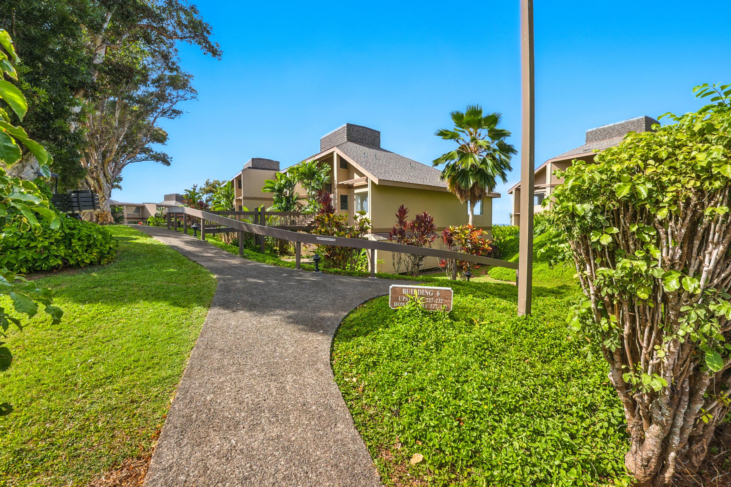 Private Getaway w/ Oceanfront Views Near Hanalei! - Photo 18