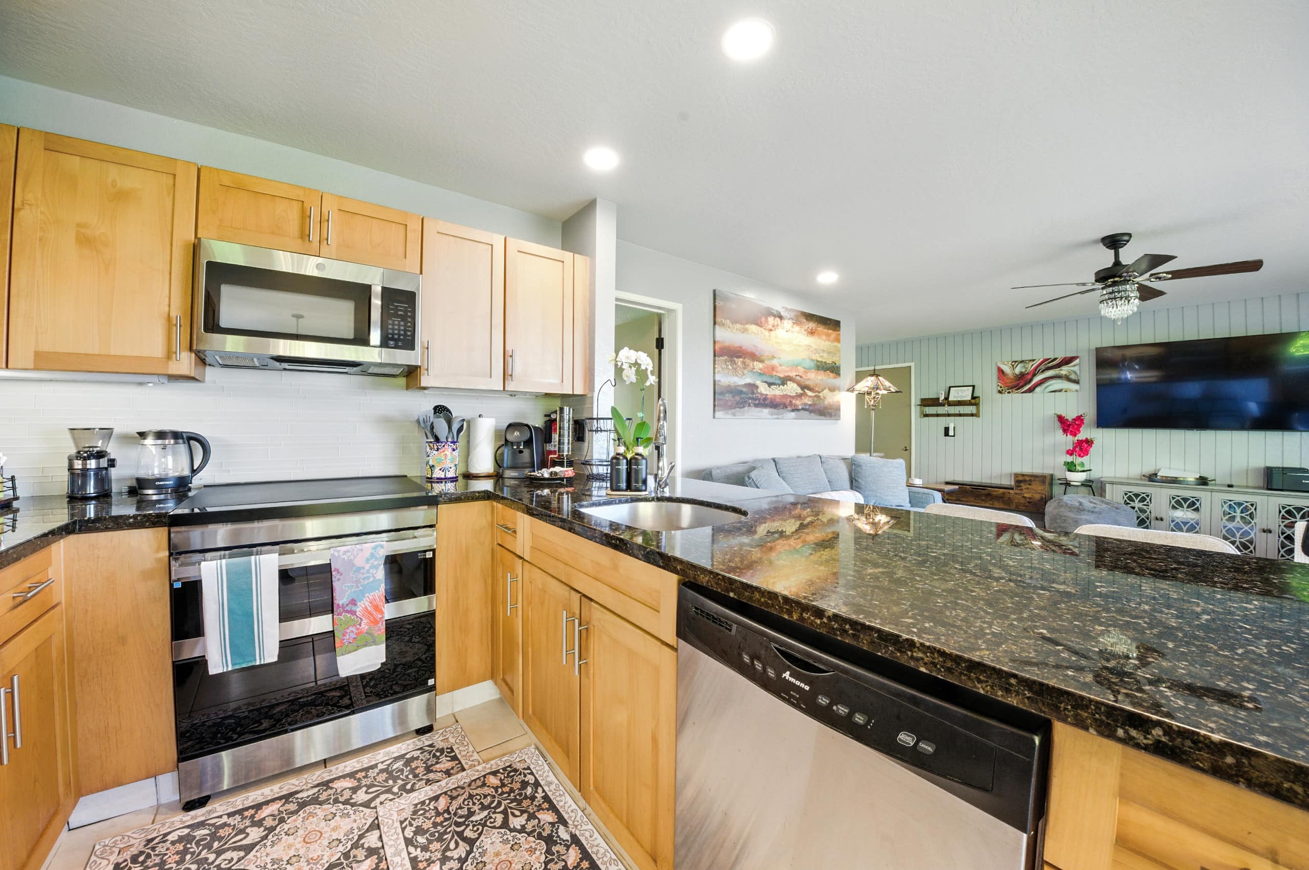 Private Oceanfront Retreat w/ Views Near Hanalei! - Image 3