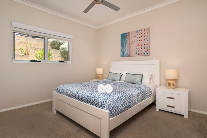 საძინებელი 1