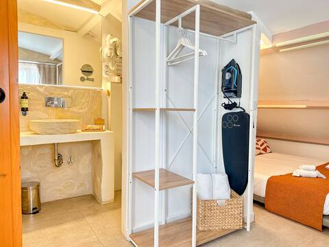 Moona Hostel Altea - The Lighthouse