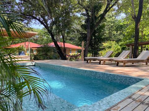 Eco-Friendly Cabina in a Haven of Tranquility