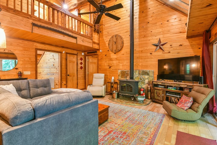 Creekside Log Cabin Near Lake Chatuge & Blue Ridge - Chatuge Lake