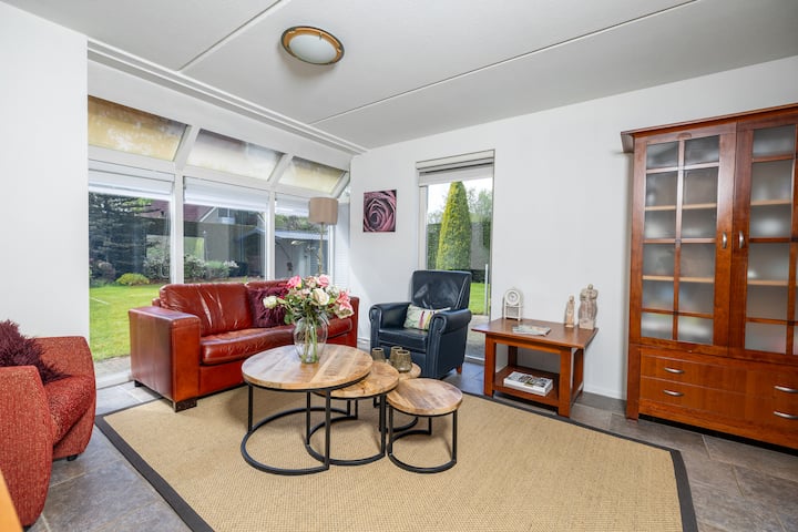Heerlijk Rustige Royale Vakantiewoning 5 Personen. -