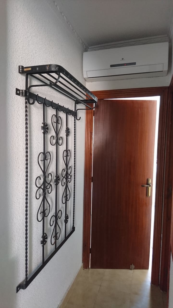 Flat 550 M. From The Beach, Big South Balcony. - Torrevieja