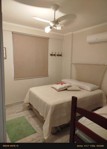 Entire home with 1 bedrooms in Guarujá - Ap aconchegante,  4 pessoas, 1 vaga, Tombo/Guarujá