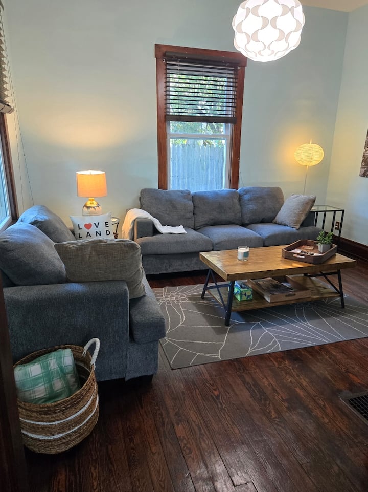 Heart Of Loveland Hideaway - Monster, Mason