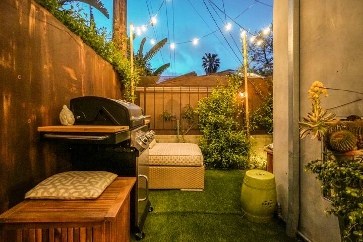 Architectural | Silver Triangle | Rooftop Deck gallery image 4