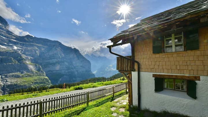 Täglich Grüsst Die Jungfrau. Hütte An Toplage - Lauterbrunnen