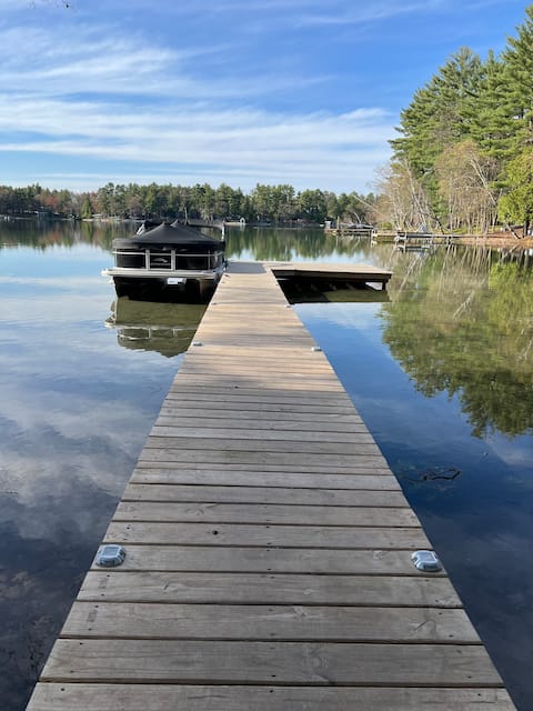Lion on Dake Lake*Chain ‘O Lakes, Waupaca