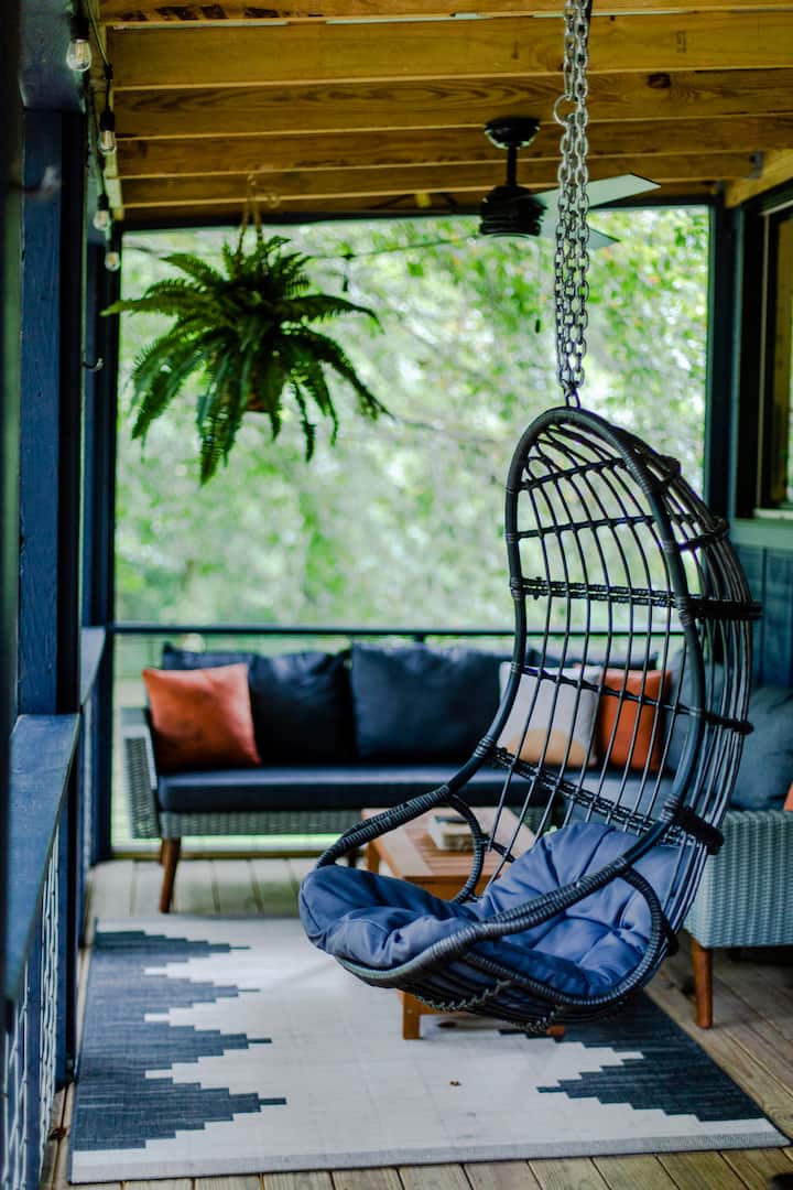 Riverfront Cabin W/ Firepit, Outdoor Tub, Kayaks! - Mississippi