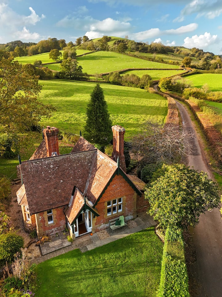Bijoux Cottage, Dog Friendly, Hot Tub, Devon - Sidmouth