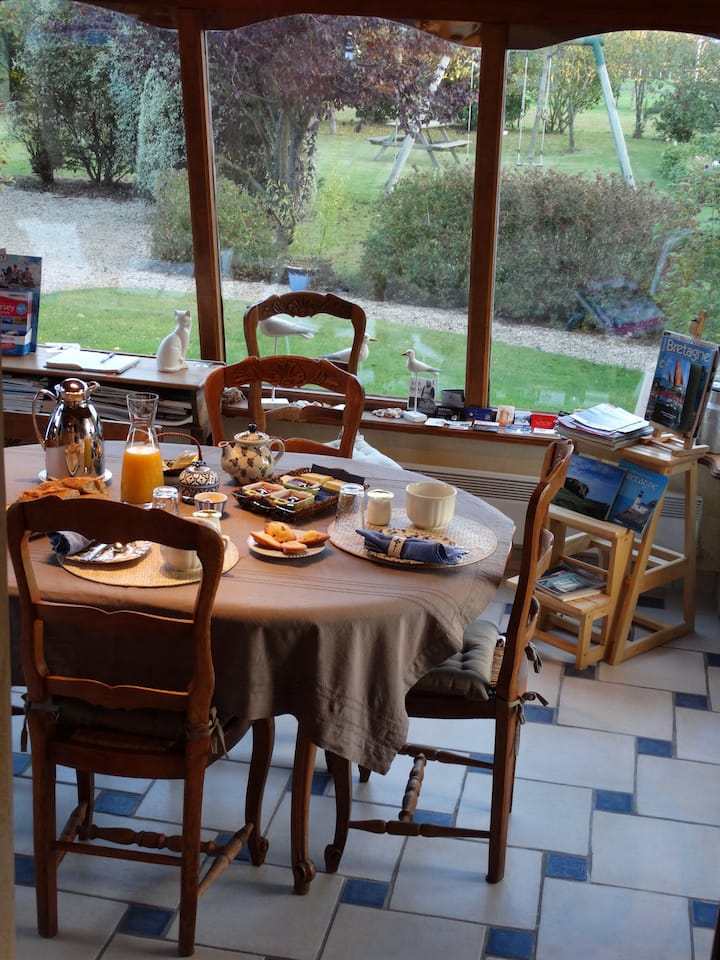 Chambre Rez De Jardin Monet, Sdb, Pdj, Parking - Cancale