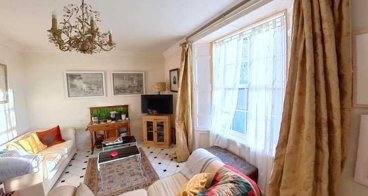 Compass Hill House - Harbour Views - Kinsale
