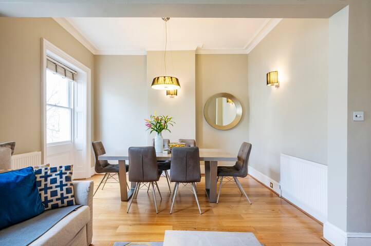 Spacious 2Bedroom with Terrace – Hyde Park gallery image 2