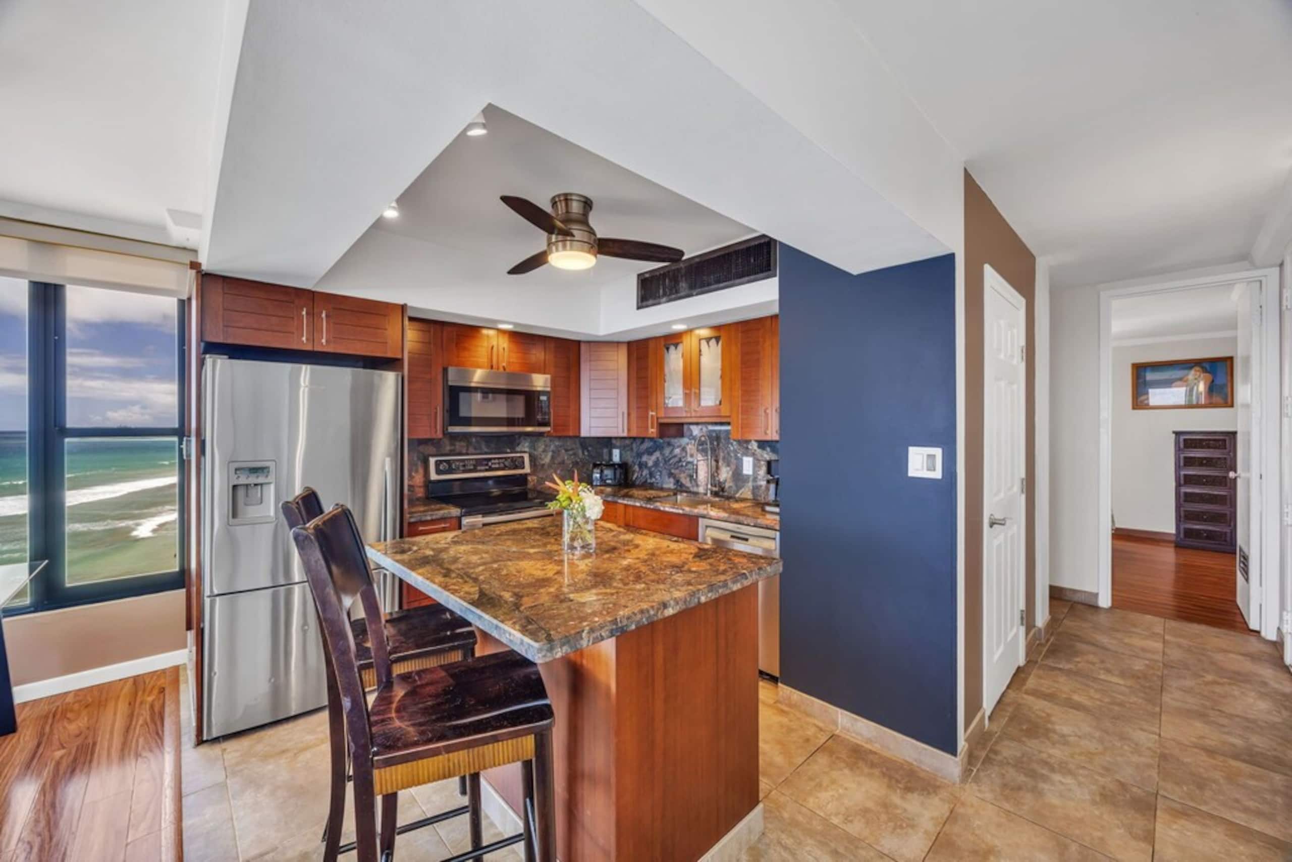 Condo in Lahaina · ★4.83 · 1 bedroom · 2 beds · 1 bath - Image 17