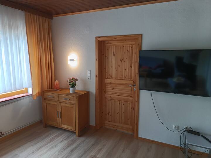 Mittlere Fewo 2, 1 Zi, 1 Bett, Extra Kinderbett - Neuhaus (Oste)