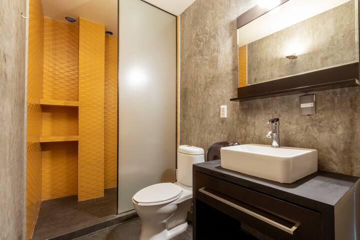 Roma Norte • Casa 5 recámaras con terraza y patio gallery image 5