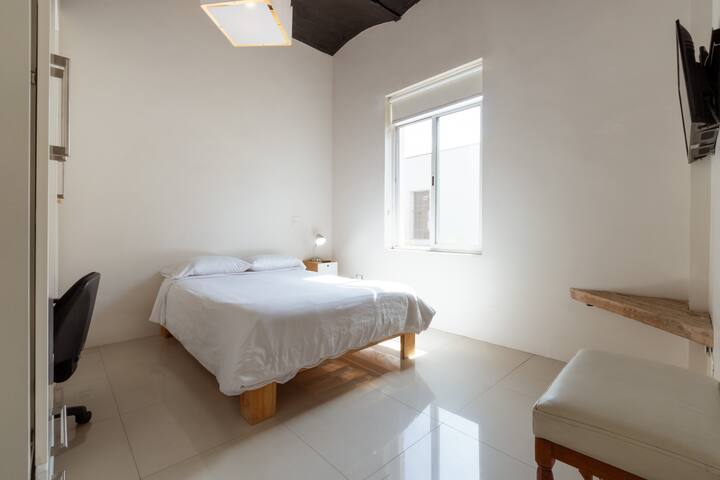 Roma Norte • Casa 5 recámaras con terraza y patio gallery image 4