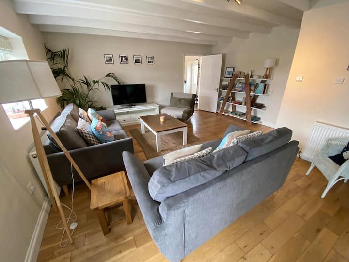 Cornish Barn - 5 Min Drive From St Agnes & Swcp - Redruth