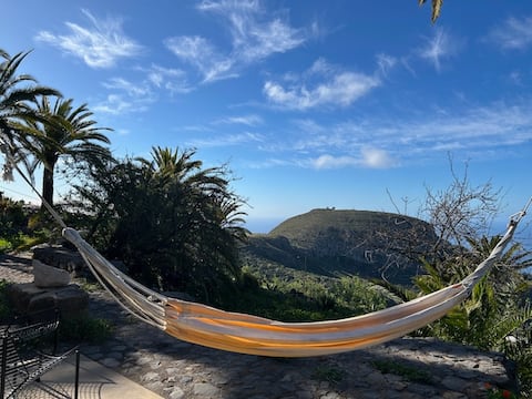 Buenavida, village house with spectacular views