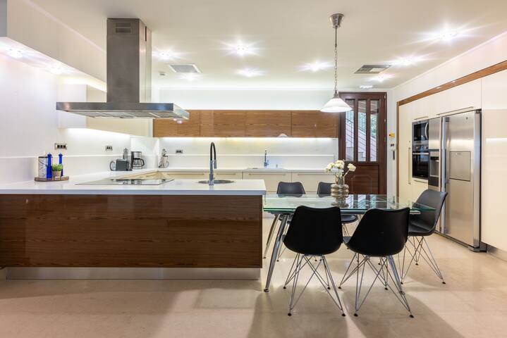 Villa Thea gallery image 3