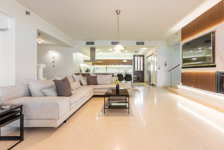 Villa Thea gallery image 2