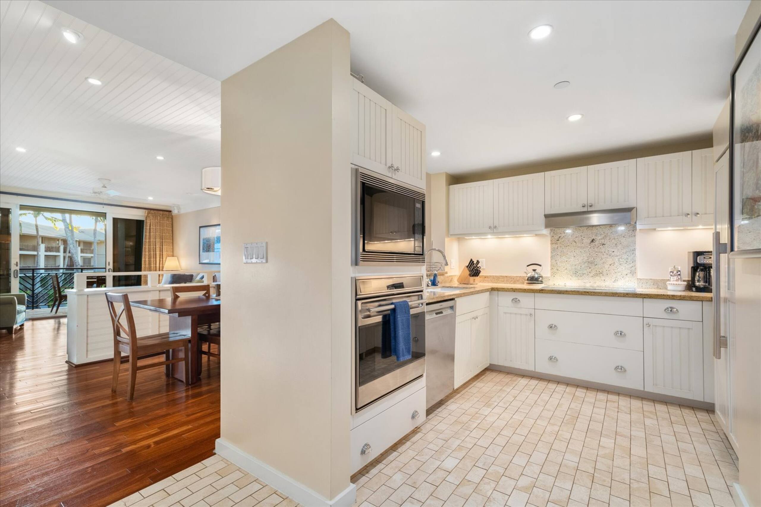 Condo in Kahuku · ★4.93 · 3 bedrooms · 4 beds · 2 private baths - Image 6
