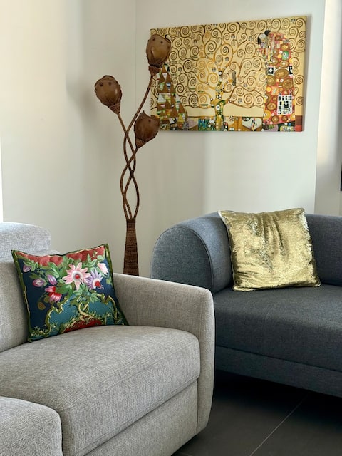 Popular Airbnb listing: Peace and quiet near the lake in Locarno