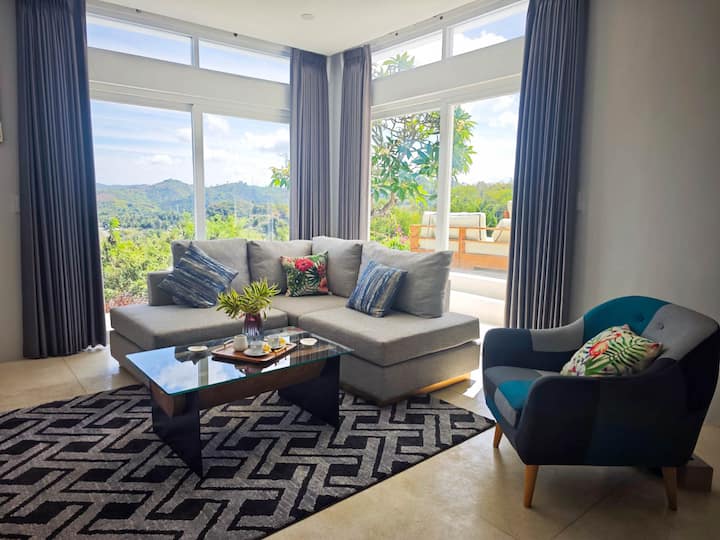 Villa Seger Lombok Mandalika 4br, And Sea Views - Lombok