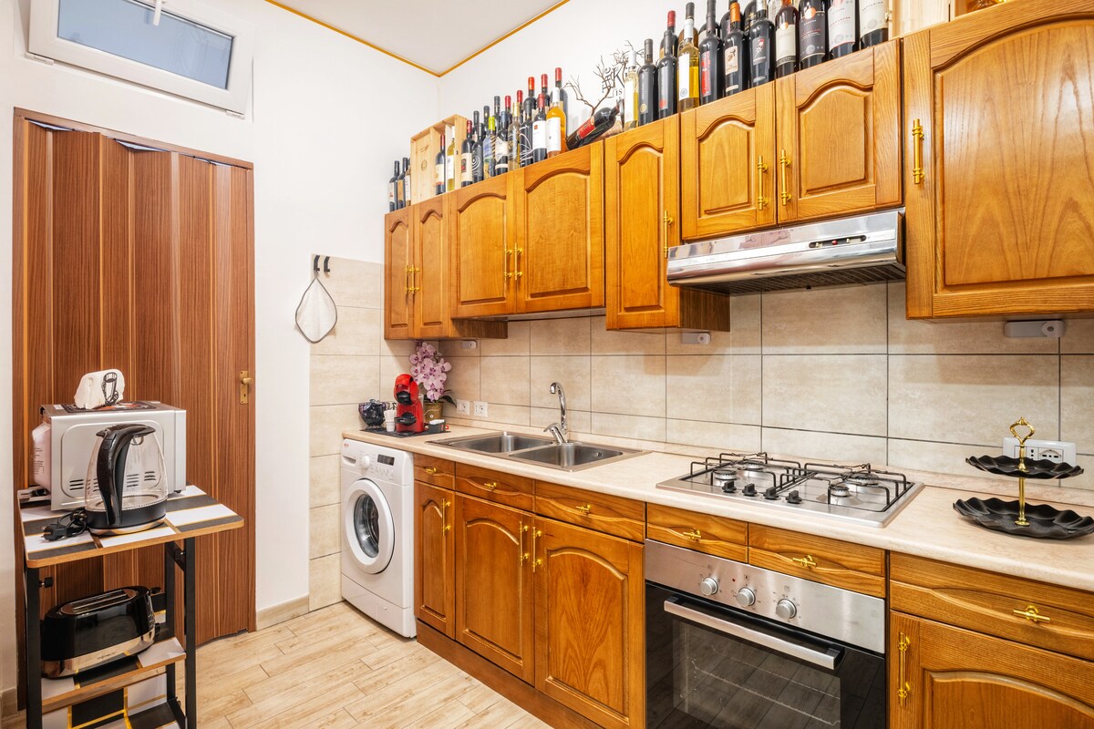 Top Airbnb: Casa Las Càrtas, in the historic center of Alghero in Sassari
