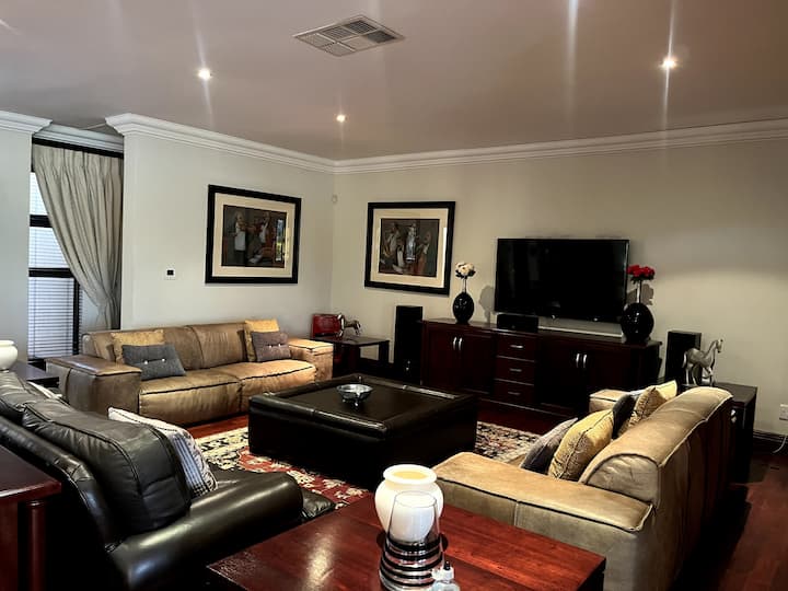 The Sanctum - Hartbeespoort