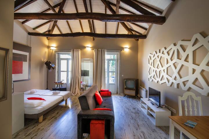 Cedofeita Village in Porto – Terraces and Garden gallery image 2