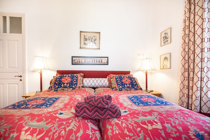 საძინებელი 1