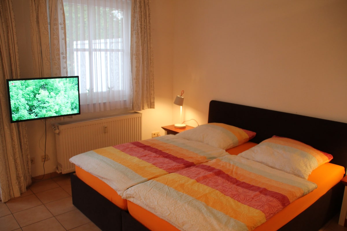 Top performing Airbnb: "Apartment 11" bathroom Zwischenahn in Bad Zwischenahn