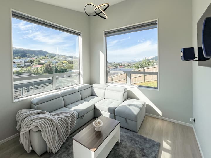 Modern 1br Tawa Retreat|pool Table, Ac, Fast Wifi - Wellington