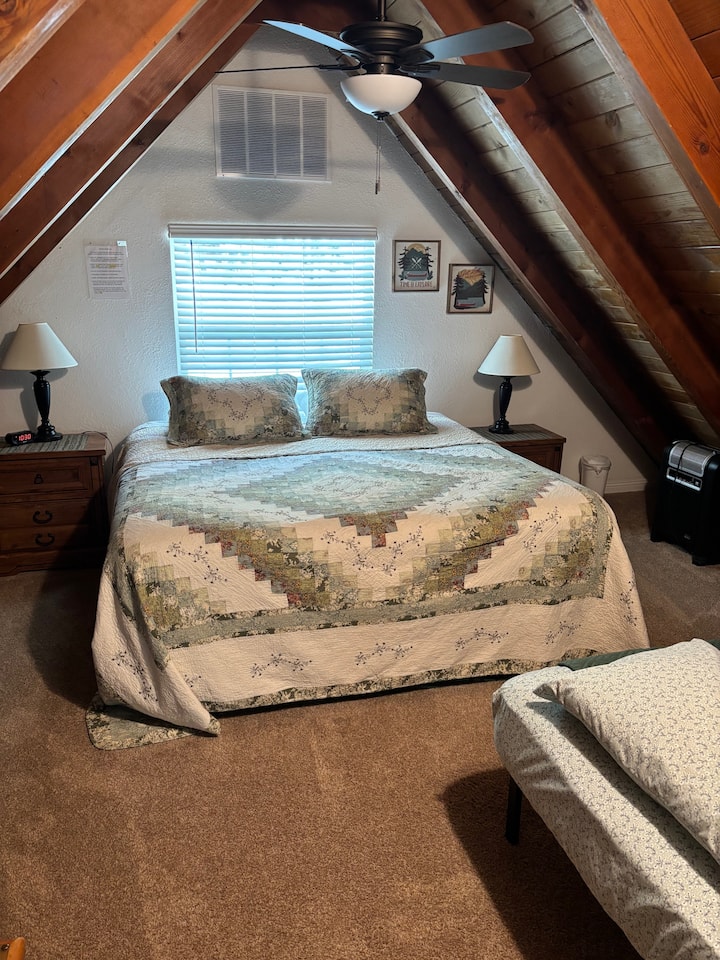Schlafzimmer 1