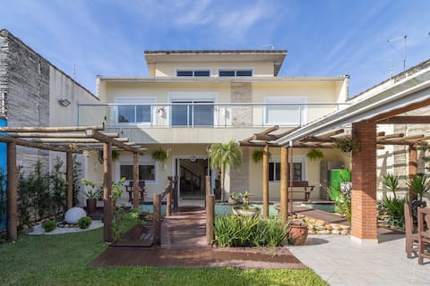 House for 30 people on the beach