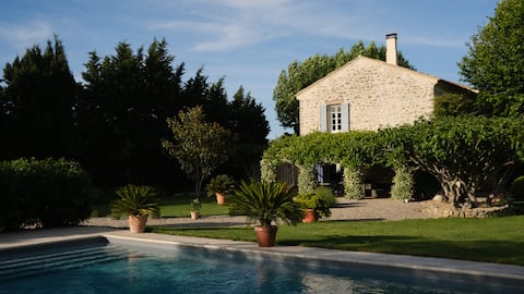 Prestigious farmhouse with heated pool