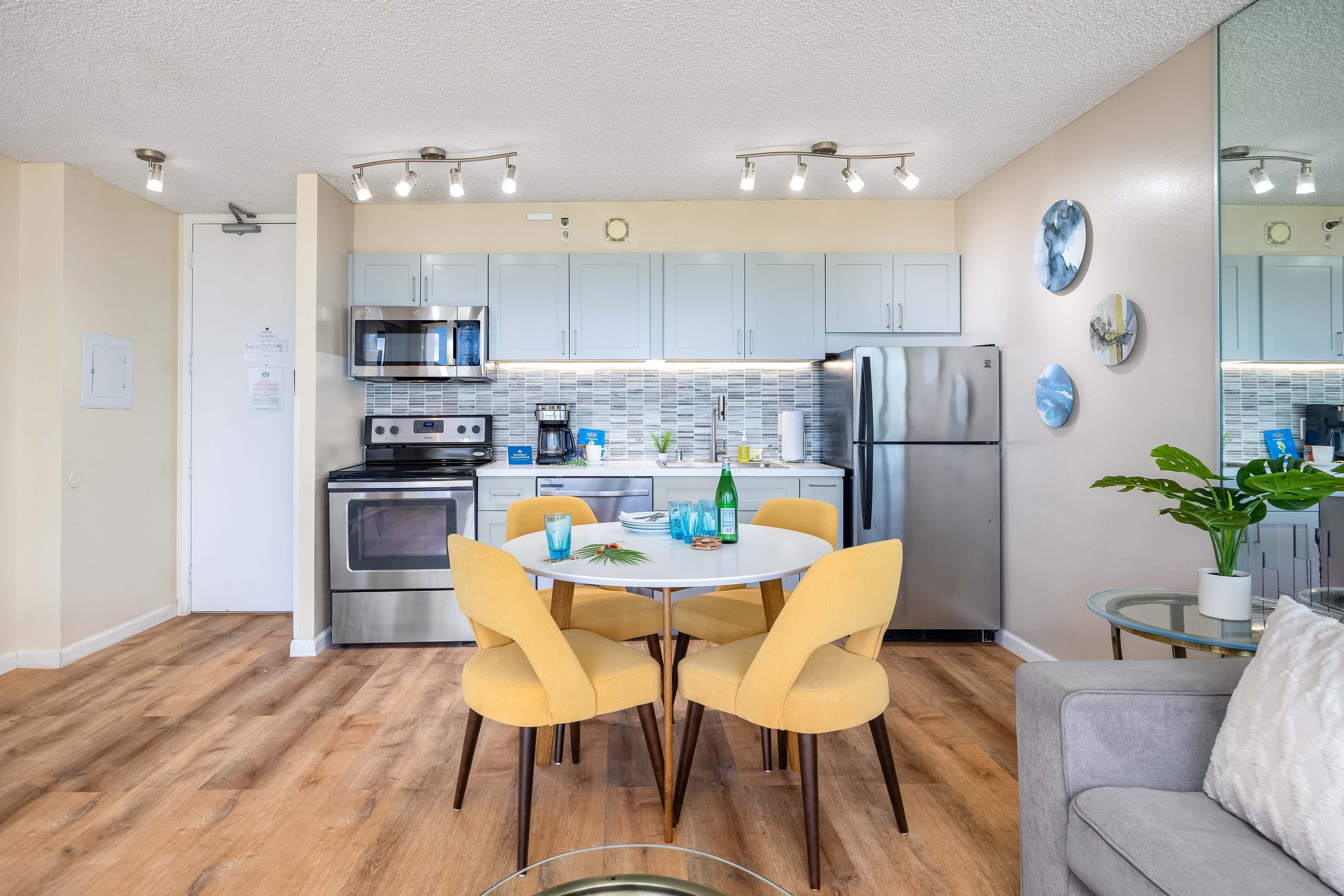 Gorgeous Diamond Head Views from 34FL w/ Parking - Image 17