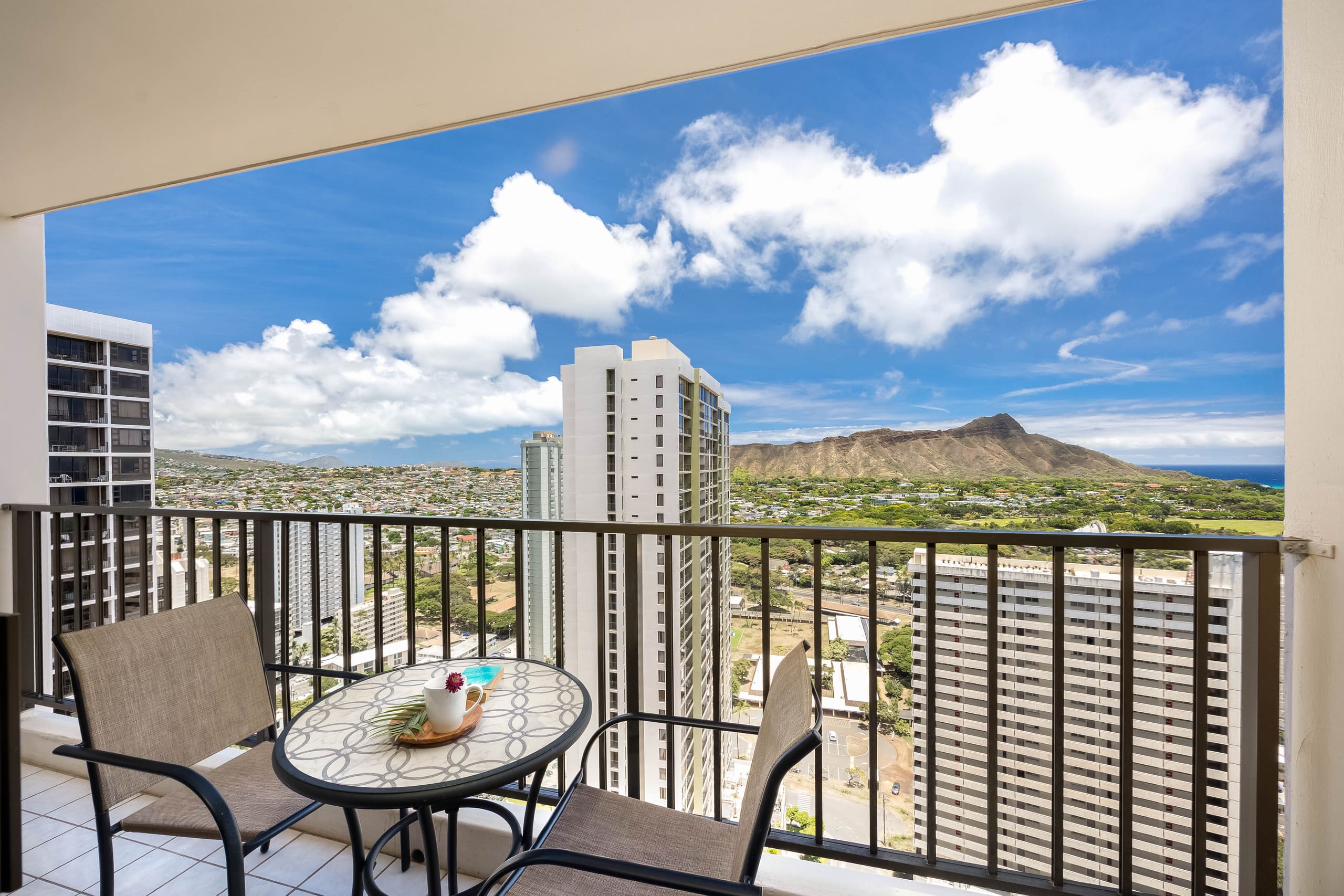 Gorgeous Diamond Head Views from 34FL w/ Parking - Image 43
