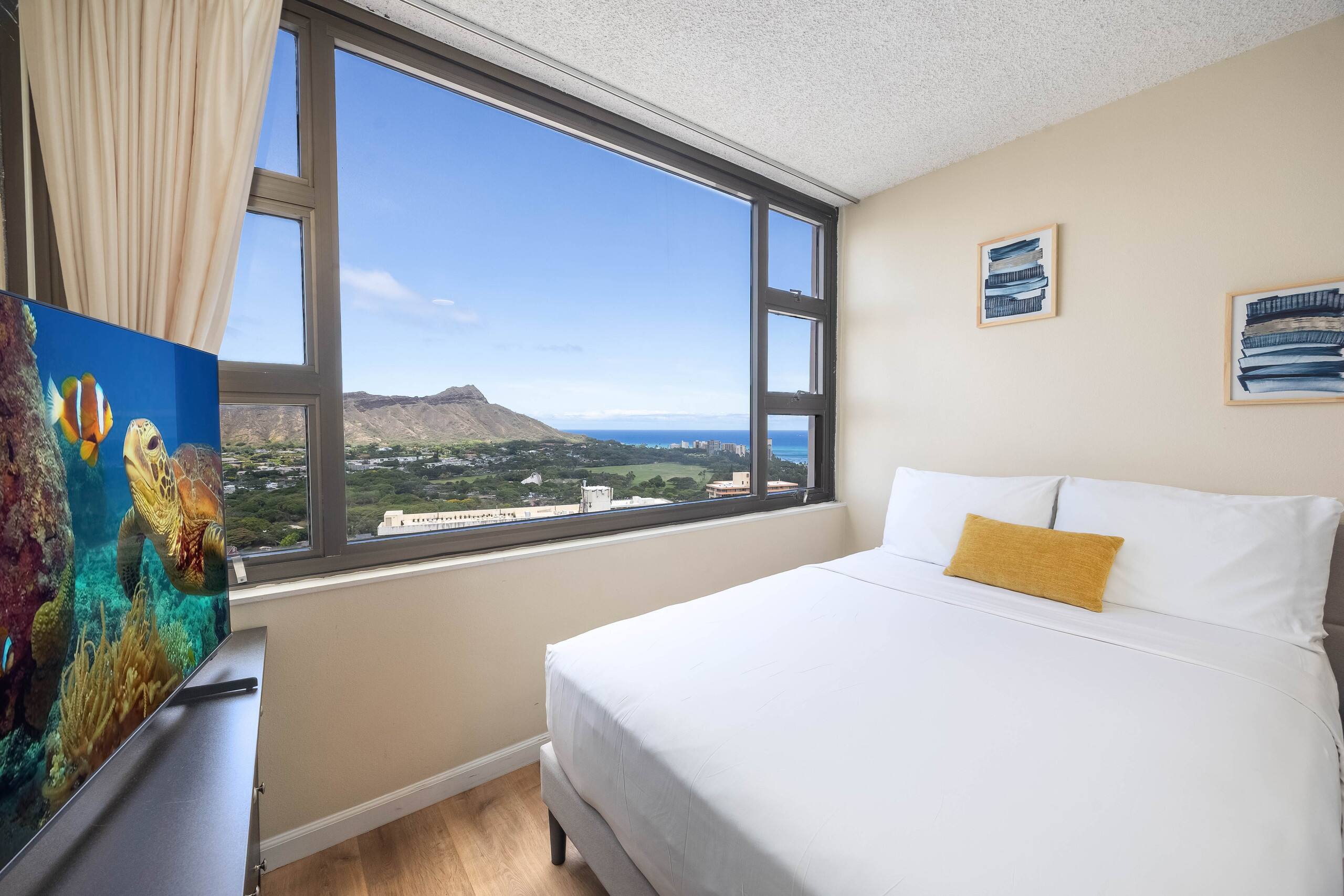 Gorgeous Diamond Head Views from 34FL w/ Parking - Image 32